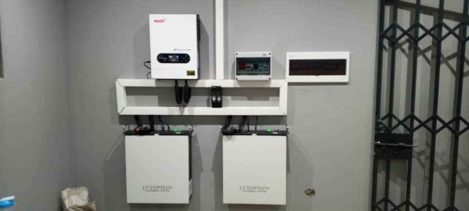 MUST inverter and LVTOPSUN batteries on shelf mount